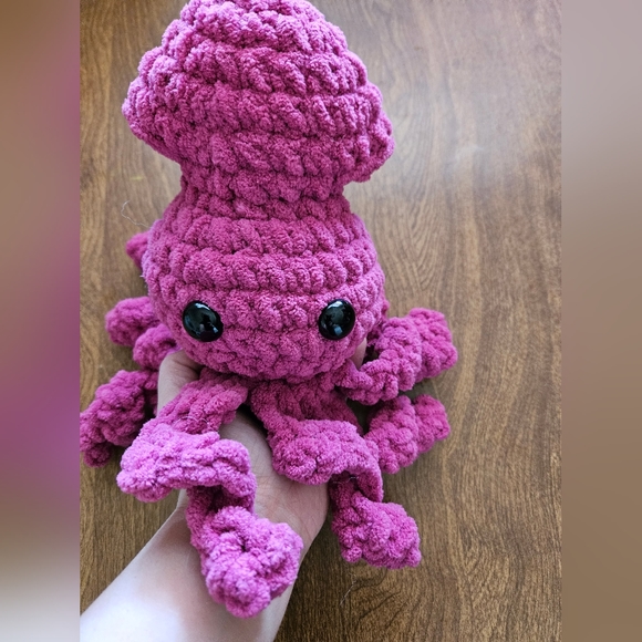 Crochet Pink Squid Amigurumi Doll - Picture 2 of 12